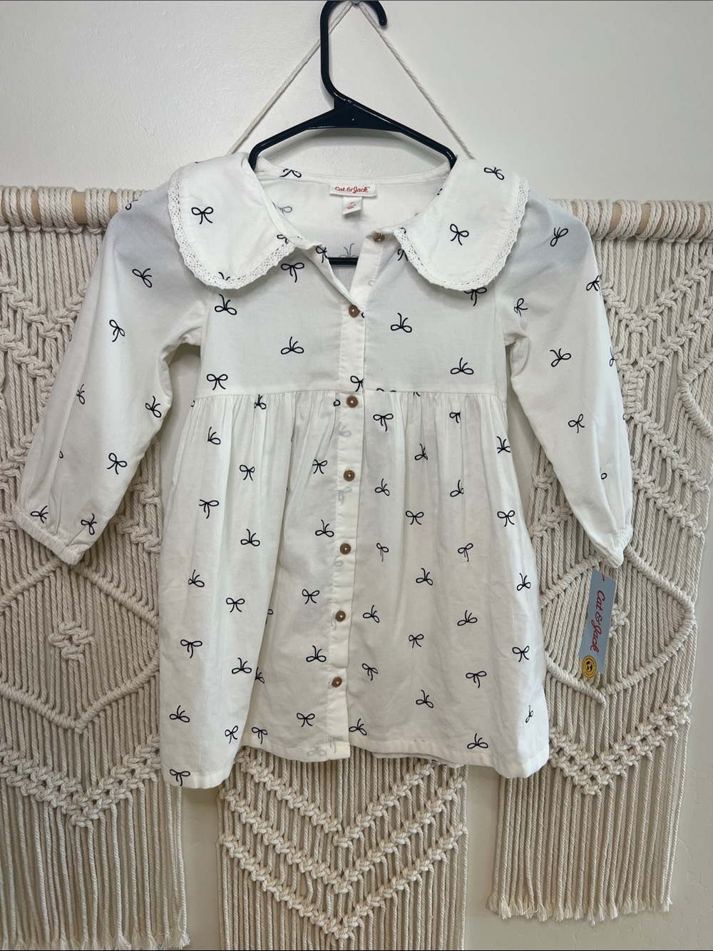 Cat & Jack White Dress with black Bow Motif
